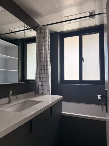 Housing image — Bathroom