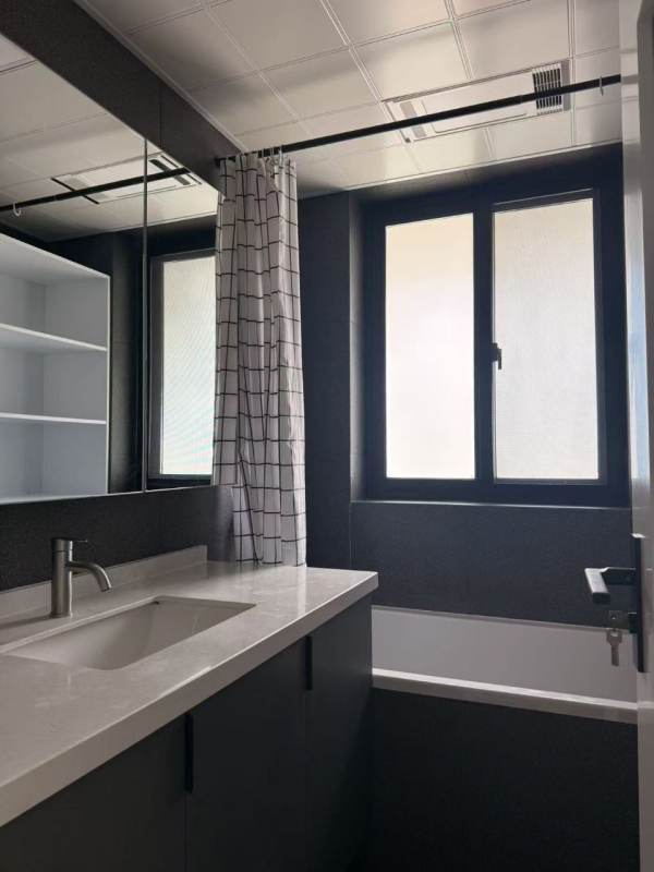 Housing image — Bathroom