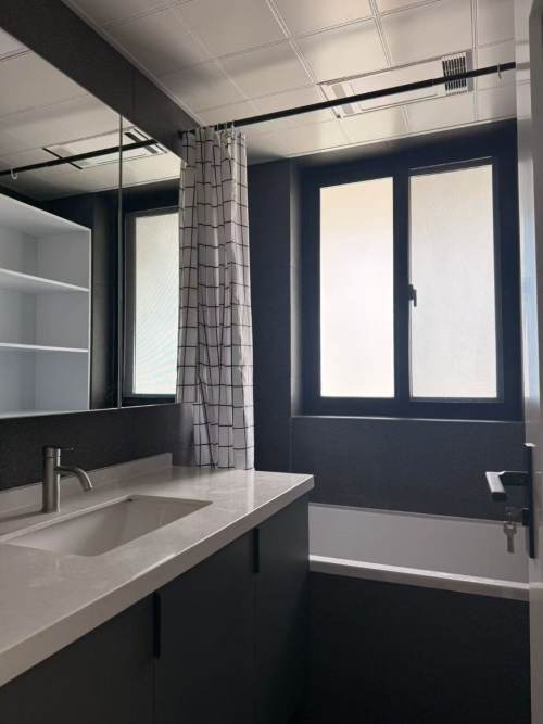 Housing image — Bathroom