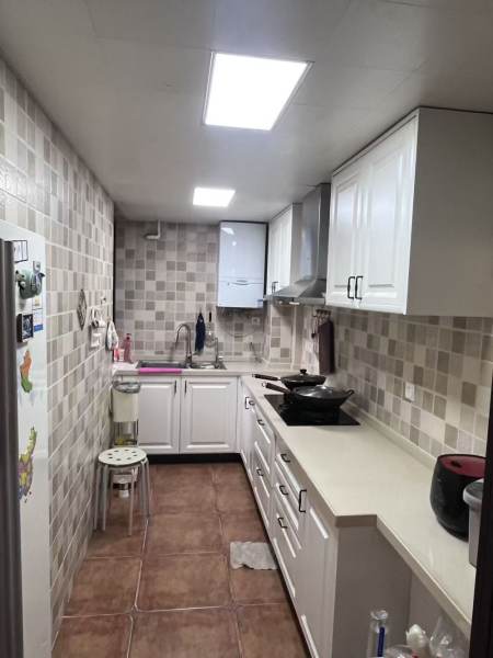Housing image — Kitchen