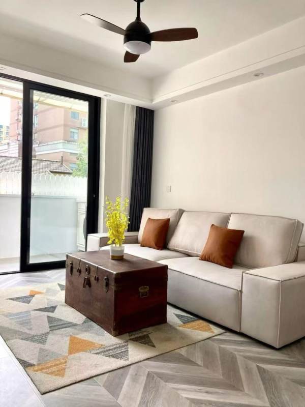 Housing image — Living Room