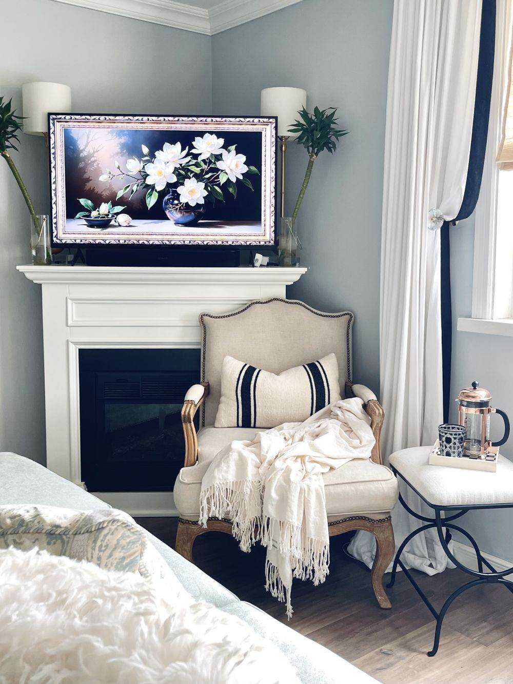 Housing image — Living Room