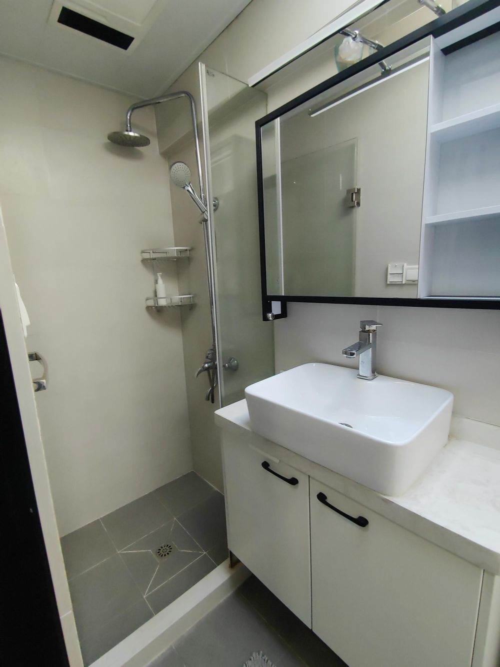 Housing image — Bathroom