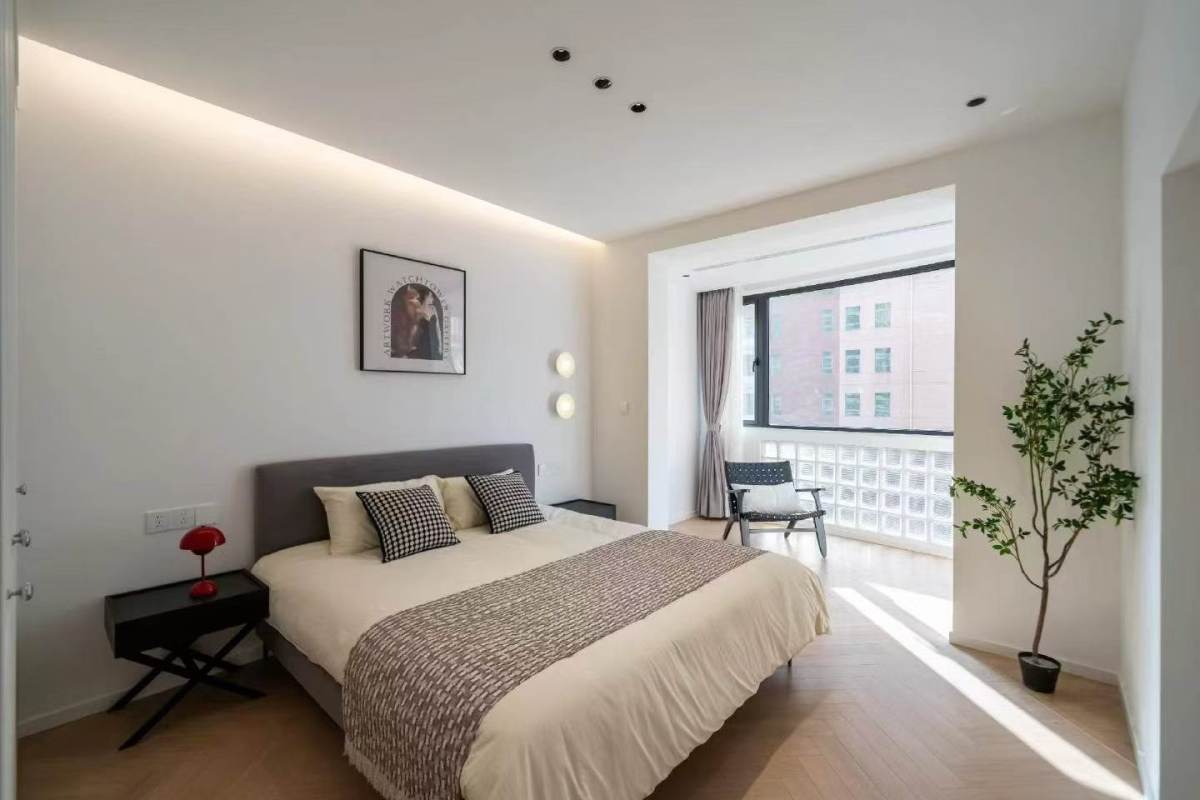 Housing image — Bedroom