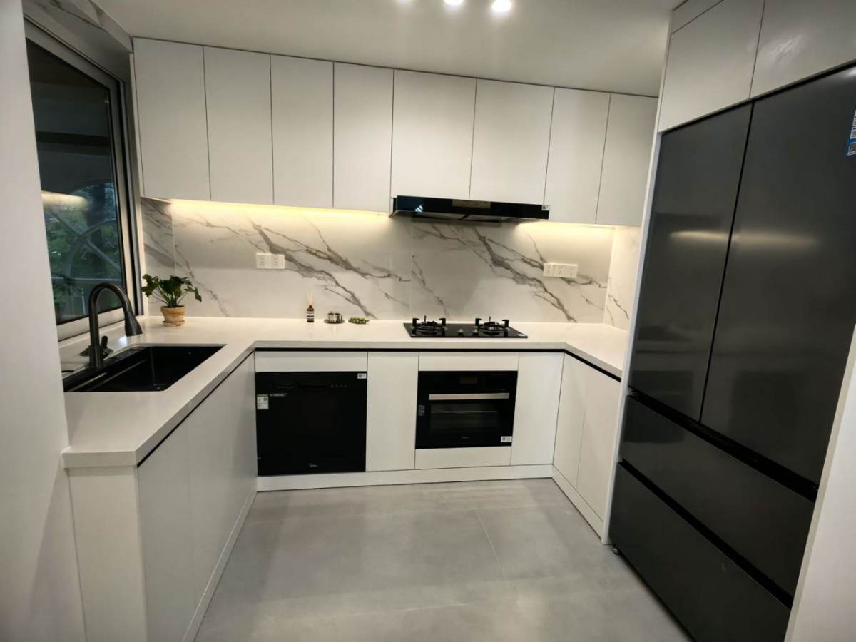 Housing image — Kitchen