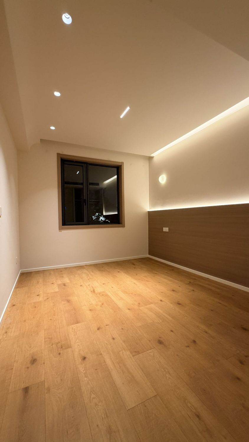 Housing image — Bedroom