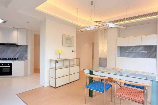 Spacious 3BR Apartment in Gubei