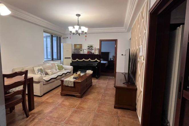 2BR Apartment in Xintiandi (L8/L9)