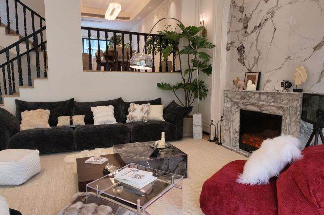 Spacious 4BR Villa in Hongqiao CBD with Green View