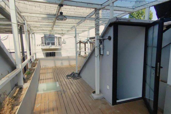 3BR Lane House in Old Xuhui with Terrace (L1/L10)