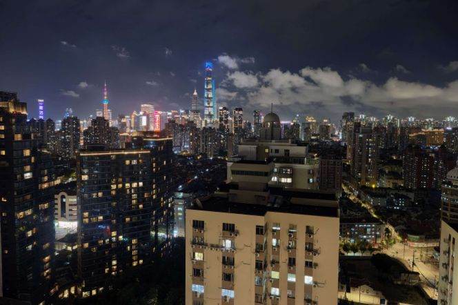 High-Floor 3BR Apartment in Laoximen (L8/L9/L10)