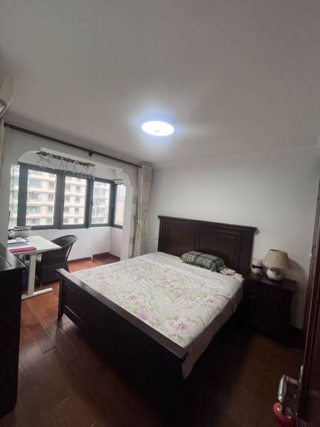 Housing image — Bedroom