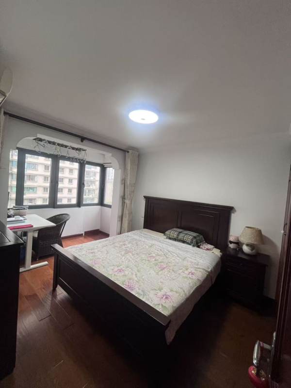 Housing image — Bedroom