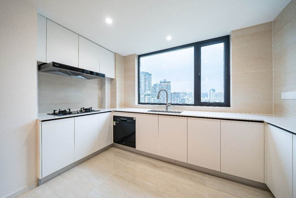 Housing image — Kitchen