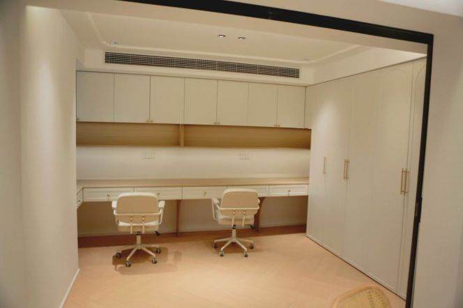 High-Floor Spacious 1BR Apartment at Hanlin Mansion