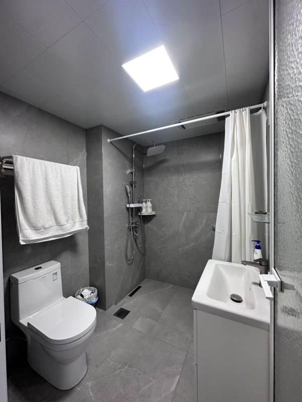 Housing image — Bathroom