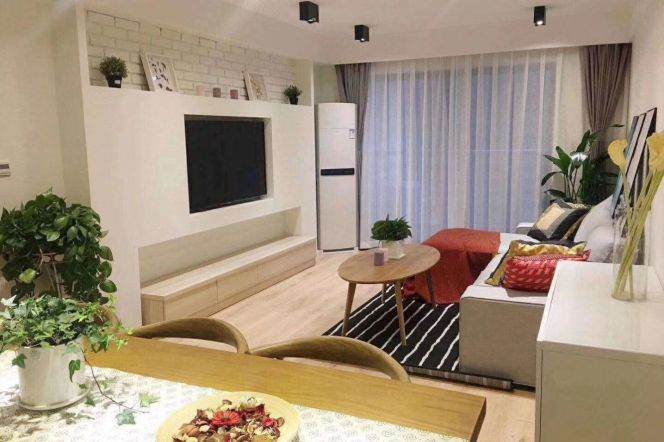 2BR Apartment near Changshou Rd Metro (L7/L13)
