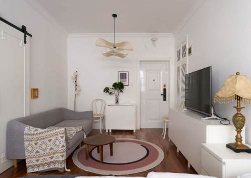 Housing image — Living Room
