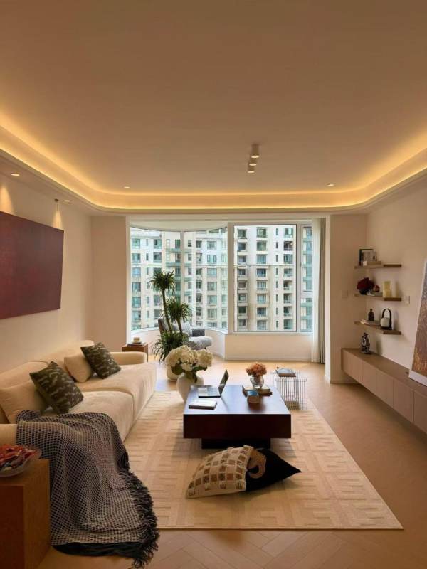 Housing image — Living Room
