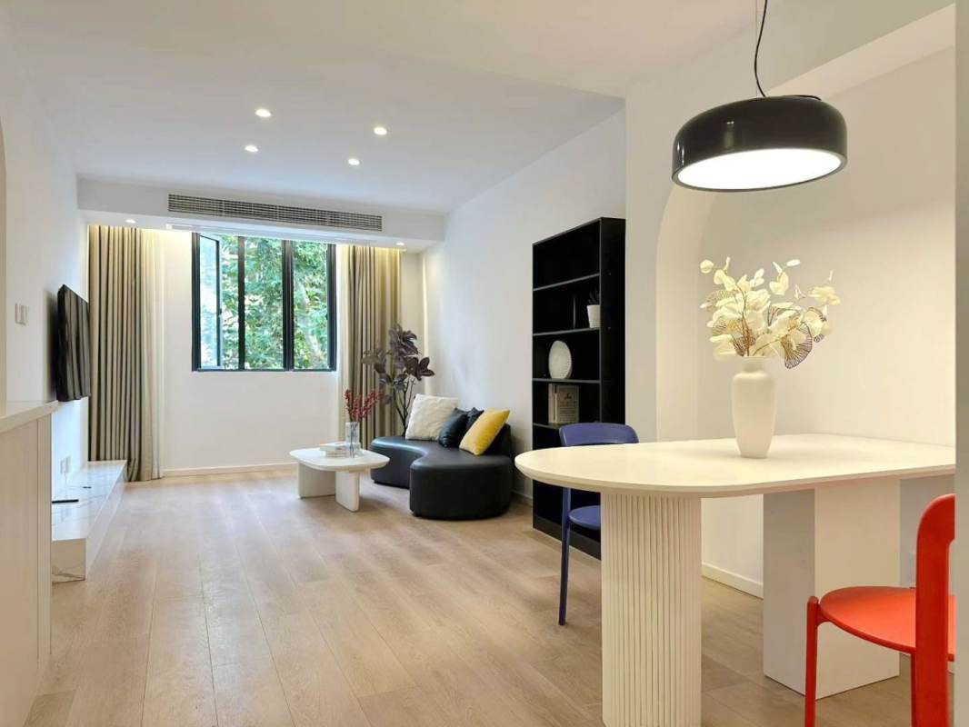 Housing image — Living Room