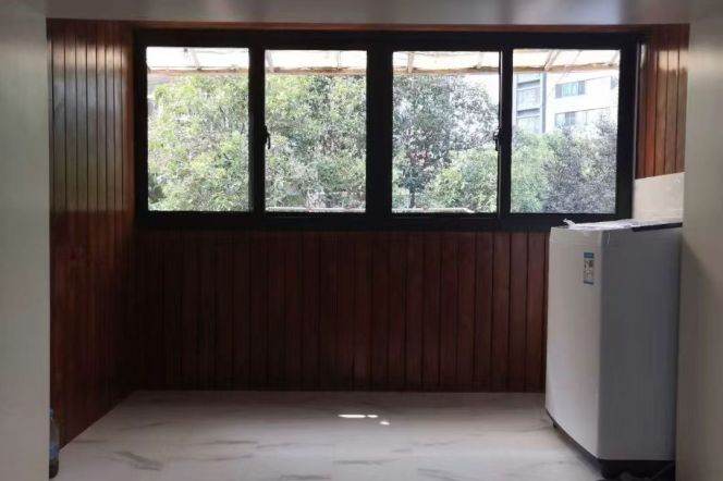 1BR Apartment near Jiangsu Rd Metro (L11/L13)