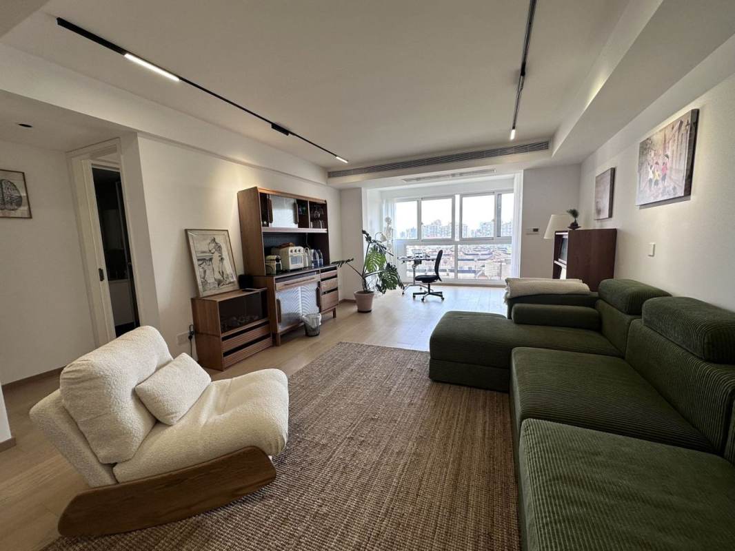 Housing image — Living Room
