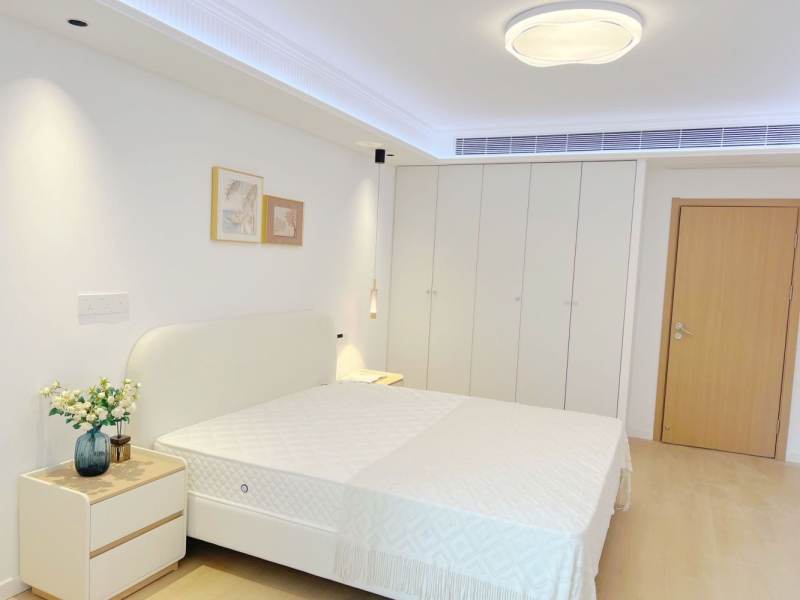 Housing image — Bedroom