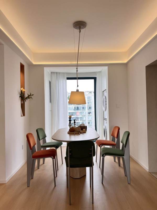 Housing image — Dining Area