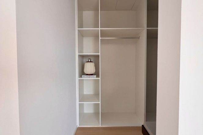 3BR Apartment in Gubei with Floor-to-Ceiling Windows (L2)
