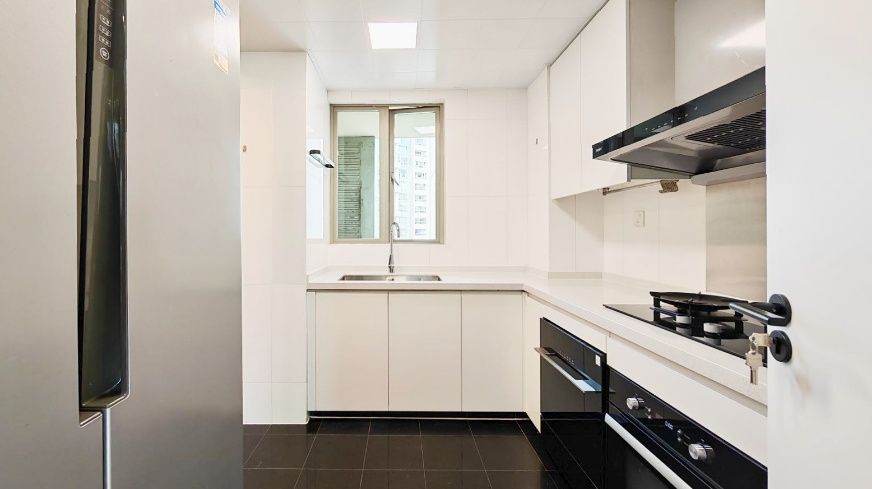 Housing image — Kitchen