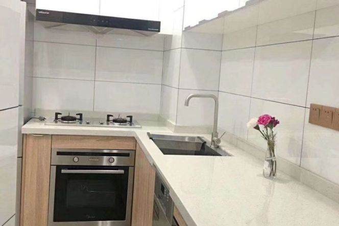 2BR Apartment near Changshou Rd Metro (L7/L13)