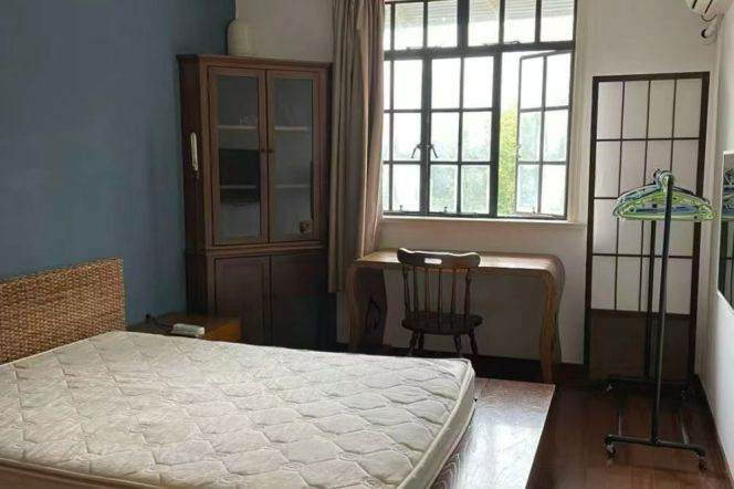 1BR Apartment near Jiaotong University Metro