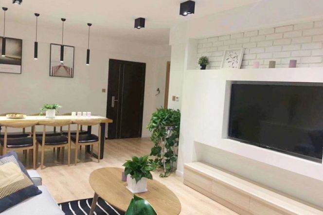 2BR Apartment near Changshou Rd Metro (L7/L13)
