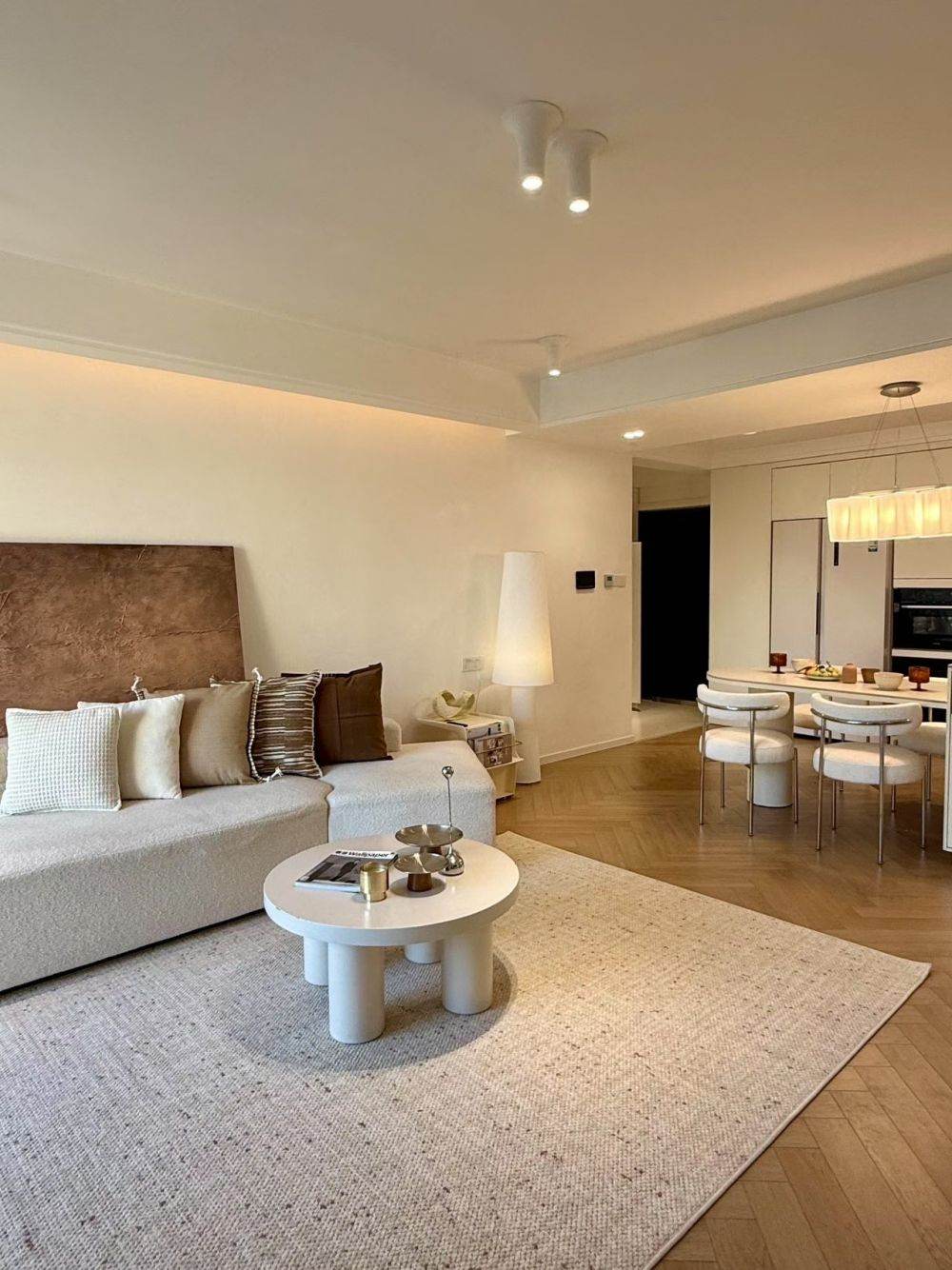 Housing image — Living Room