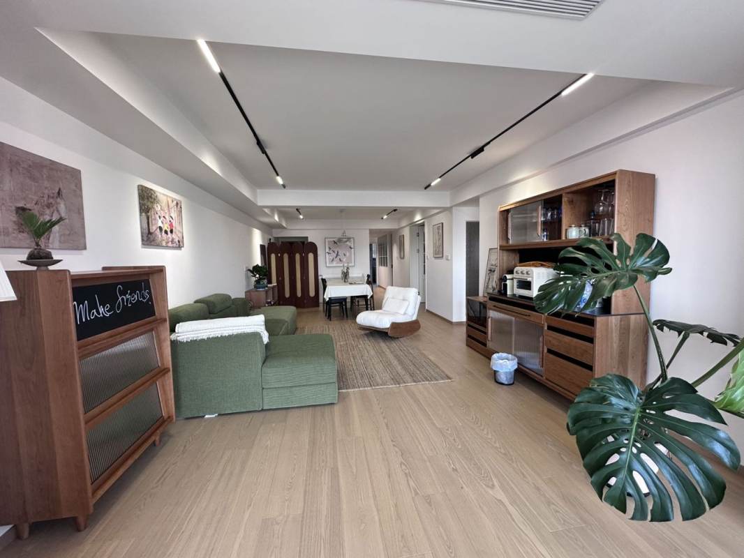 Housing image — Living Room