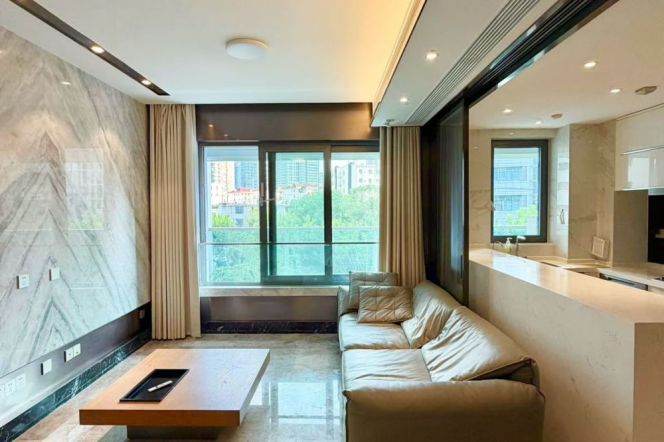 2BR Apartment in Jing'an (L13)