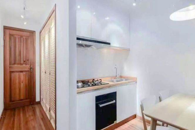 1BR Apartment in Old Xuhui