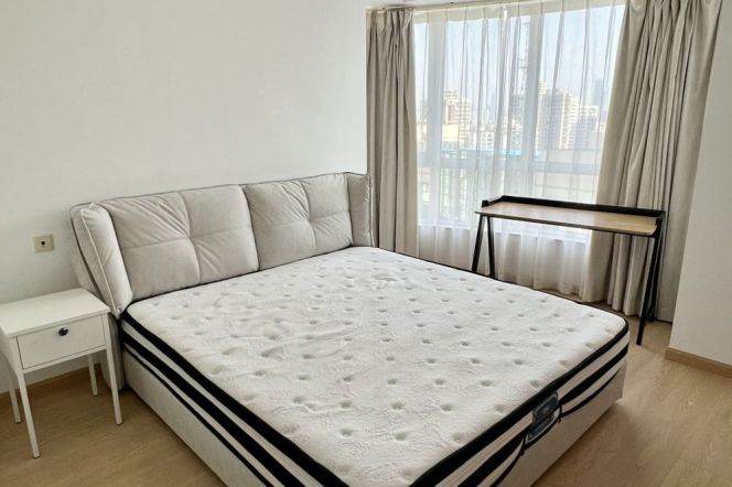 High-Floor 3BR Apartment in Xujiahui