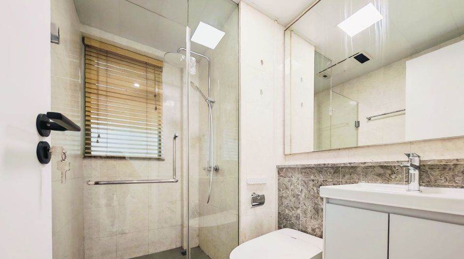 Housing image — Bathroom