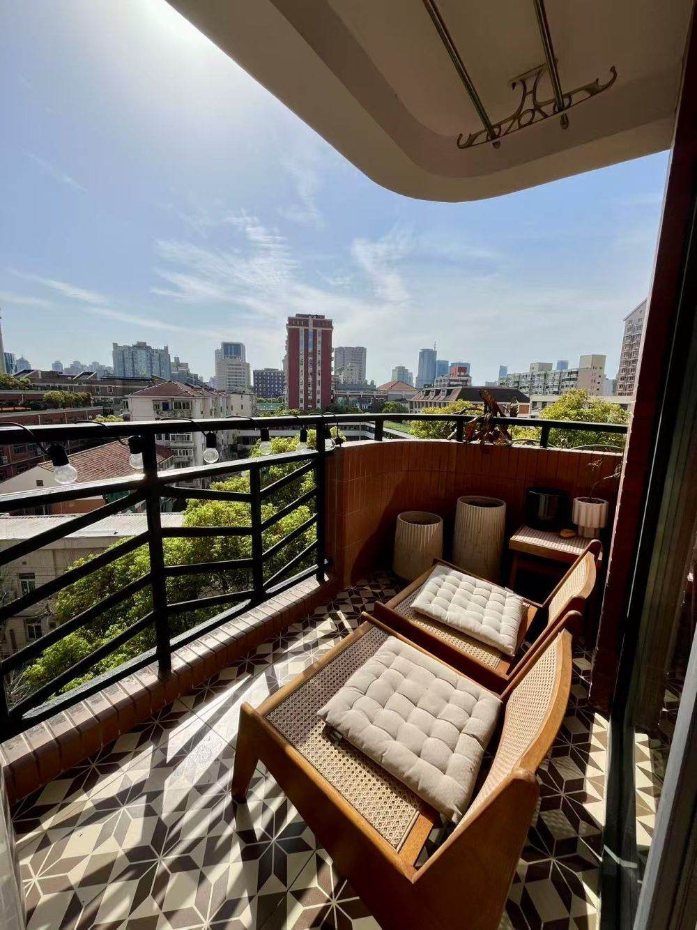 Housing image — Balcony