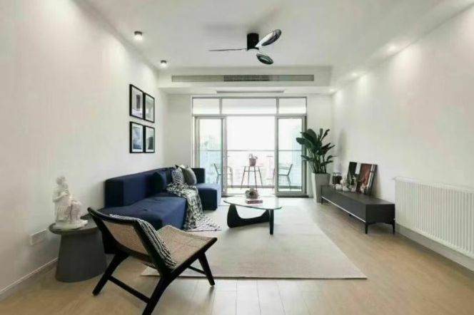 Spacious 3BR Apartment at Ladoll International City (L2/L12/L13)