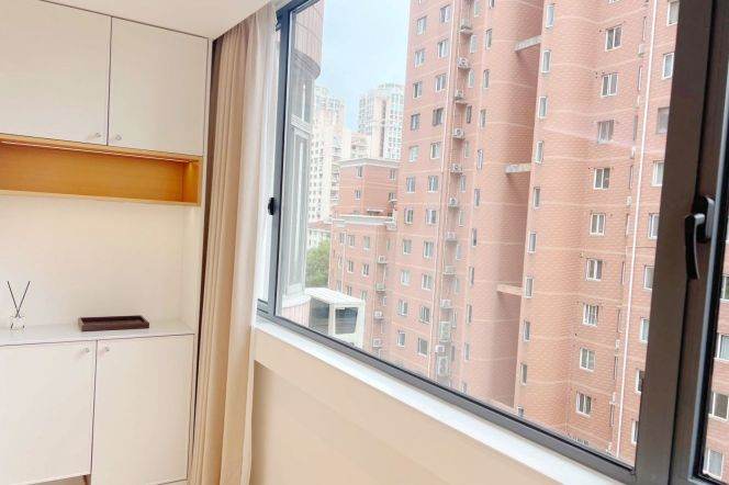 Spacious 2BR Apartment near Xujiahui Metro (L4)