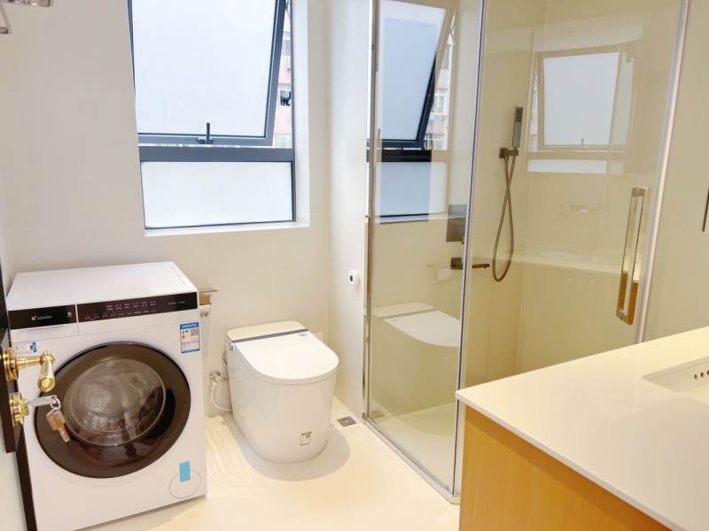 Housing image — Bathroom