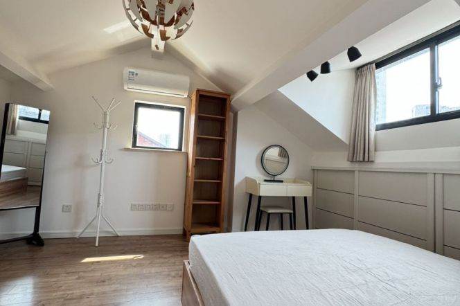 1BR Heritage Apartment near Middle Huaihai Rd Metro (L9)