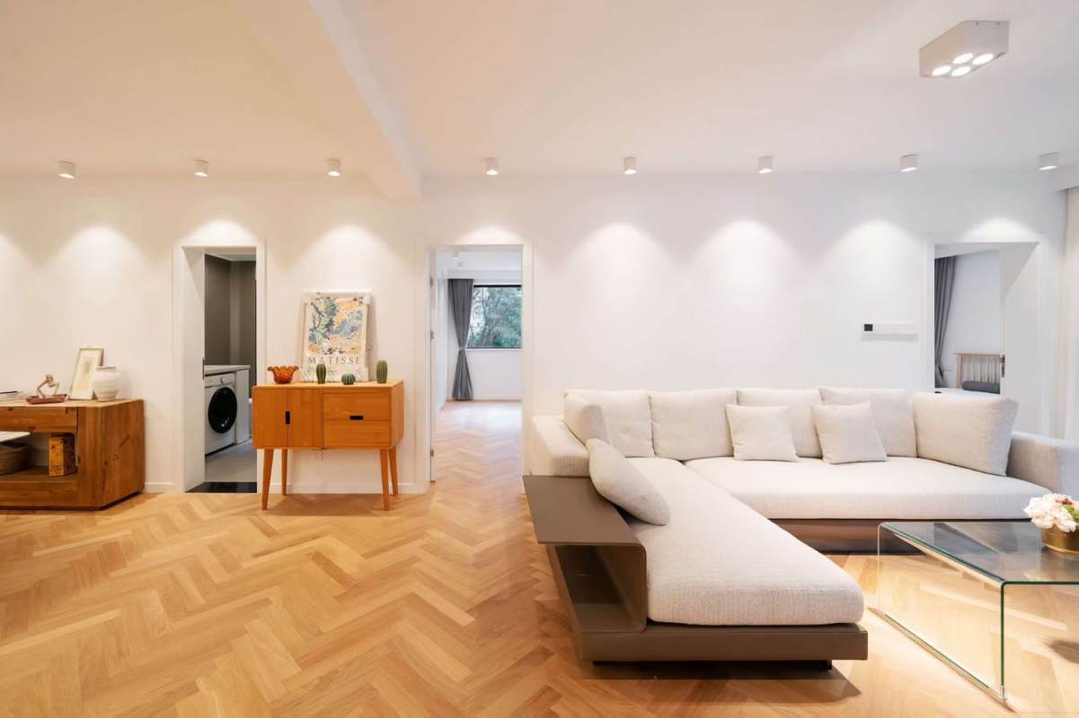 Housing image — Living Room