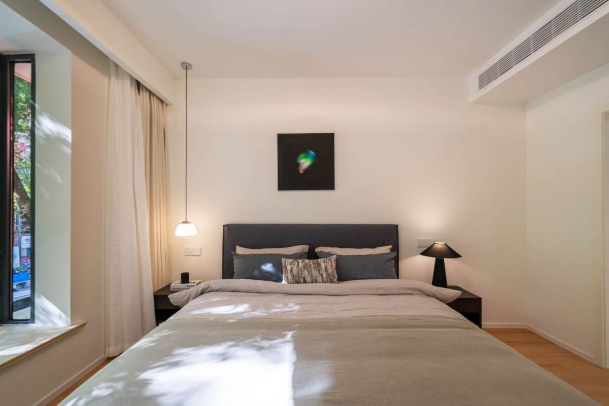 Housing image — Bedroom