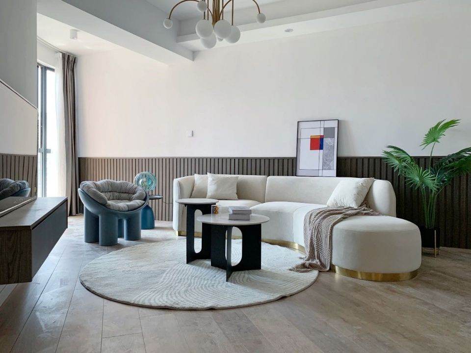 Housing image — Living Room