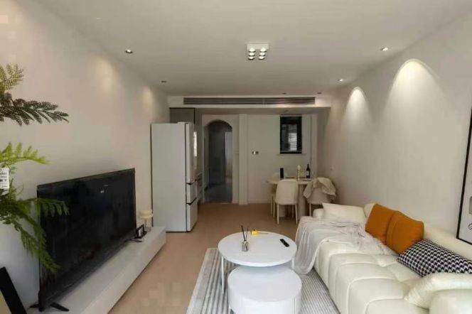 1BR Apartment near Hongqiao Rd Metro (L3/L4/L10)
