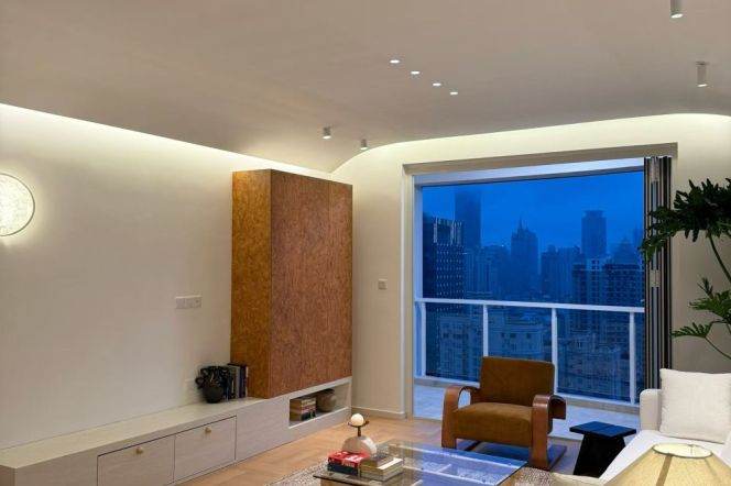 High-Floor 3BR Apartment in Jing'an (L7/L13)