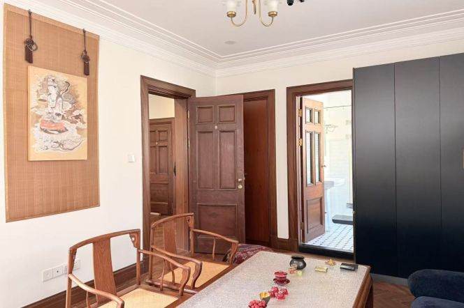 1BR Apartment near Hongqiao Rd Metro